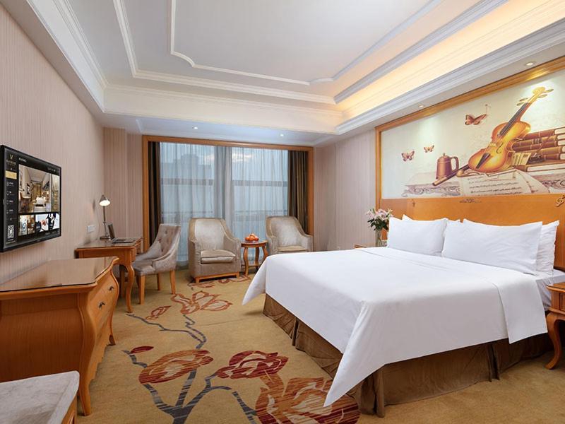 Vienna International Hotel Jiujiang Shili Street Экстерьер фото