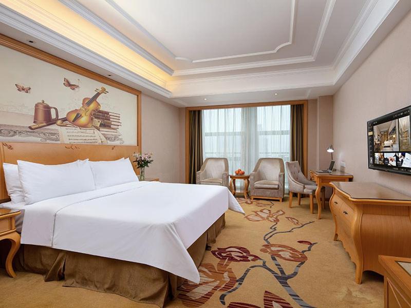 Vienna International Hotel Jiujiang Shili Street Экстерьер фото