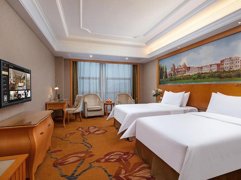 Vienna International Hotel Jiujiang Shili Street Экстерьер фото