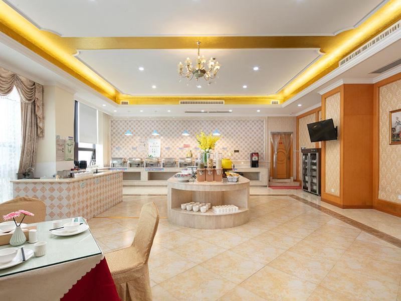 Vienna International Hotel Jiujiang Shili Street Экстерьер фото